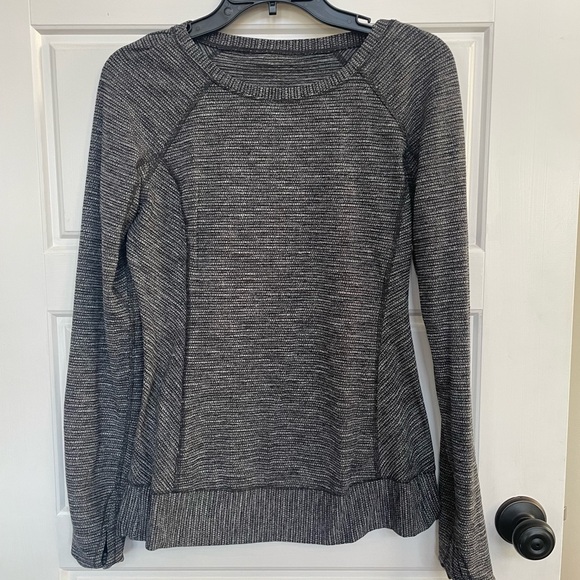lululemon athletica Tops - Lululemon Gray Long Sleeve